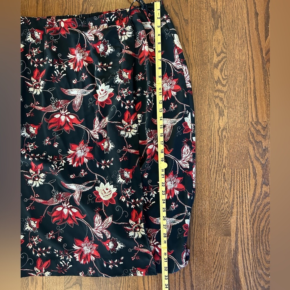 Vintage Kathie Lee Y2K 90’s Black Floral Whimsigoth Midi Wrap Skirt Size 18W/20W - Picture 11 of 11